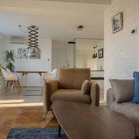 Daire Fortress View *